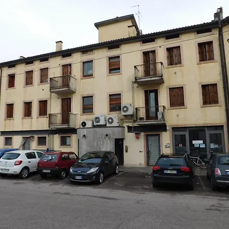 Residenza Meeting Aparthotel 2*
