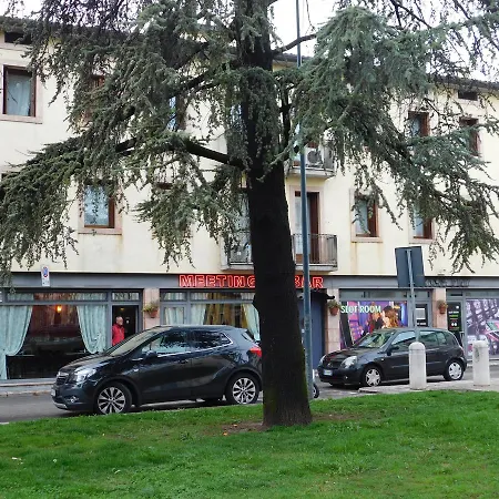 Residenza Meeting 2* Verona